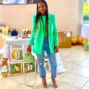 Meet your Posher, Jessica